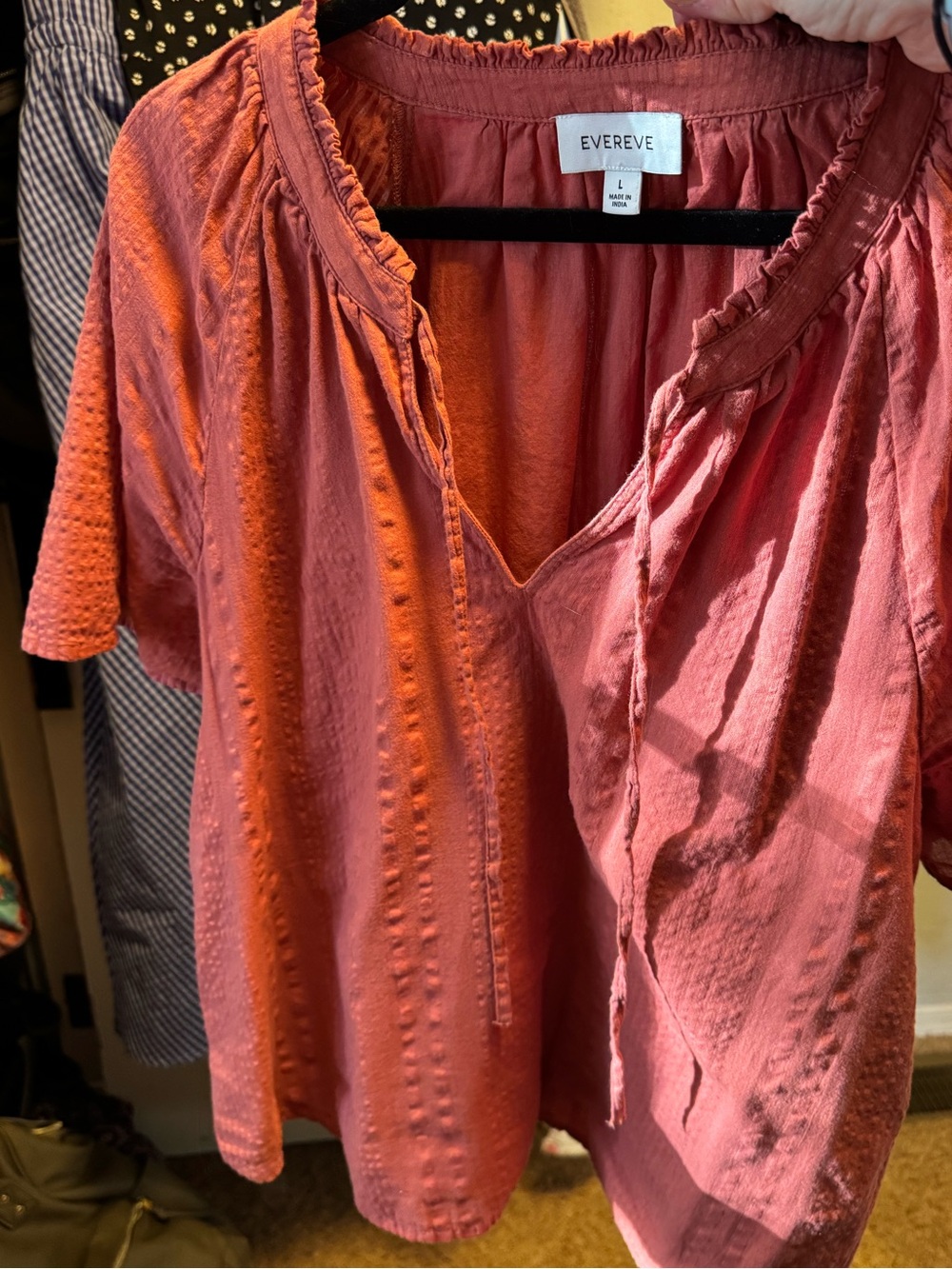 Evereve short sleeve top L